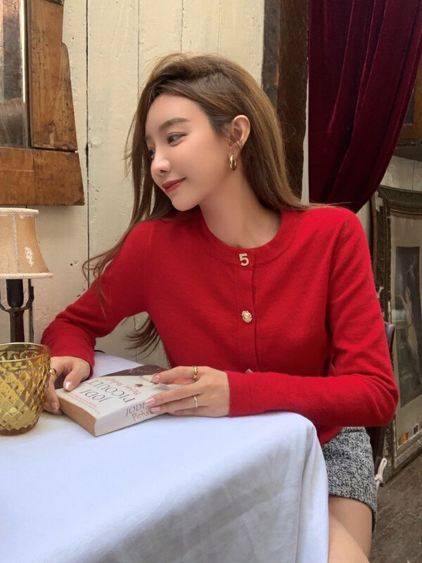 【WGWE】Korean temperament round collar breasted warm sweater 2966# FHX