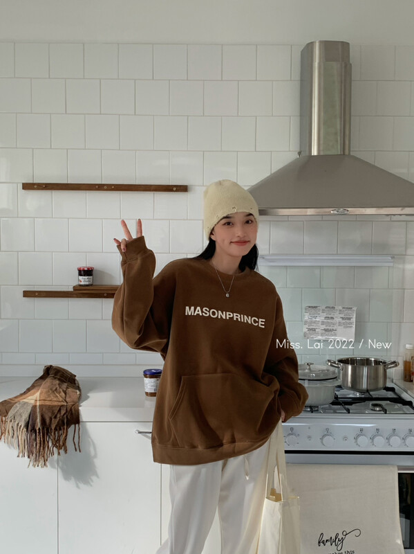 New for winter!【HH &MISS LAI】Comfortable sweater with round neck print and fleece 3106# L
