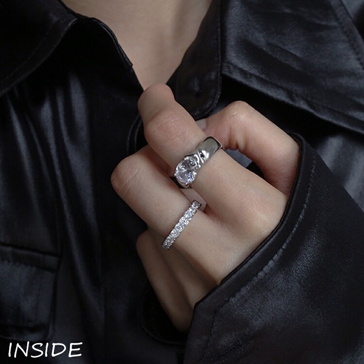 【INSIDE】Fashionable niche design ring (random delivery with box) J3588# ZXL