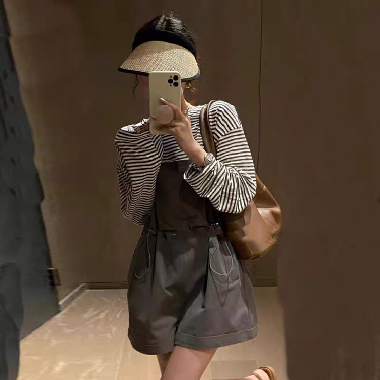 New in autumn! 【WGWE】Korean style can be salty and sweet striped long-sleeved T-shirt + wide-leg waist suspenders overalls suit 2632# FHX
