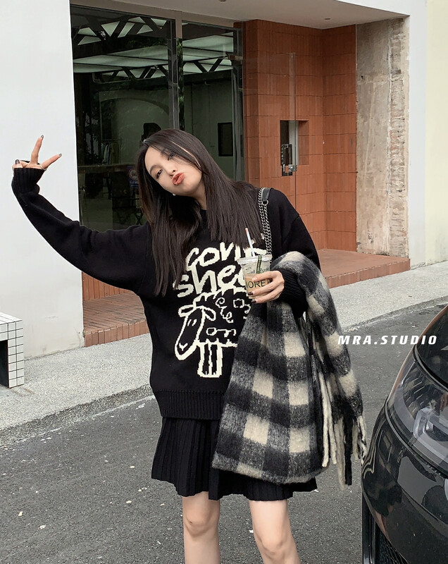 【MRA】Winter age-reducing must-have cartoon pattern loose sweater SP51