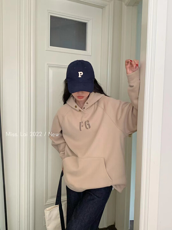 【HH &MISS LAI】Hooded fleece letter print comfortable sweater 3086# L