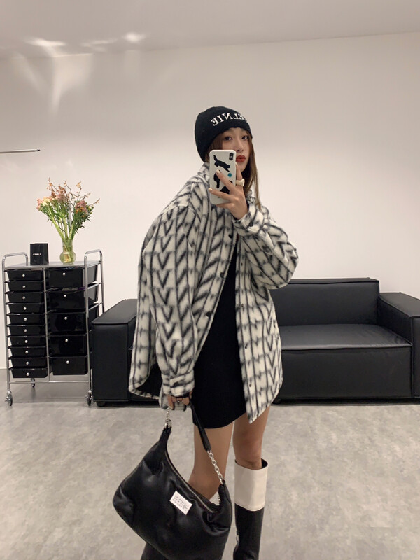 【VANESSA】Fashionable all-match plush woolen high-end coat C-709# OZQ