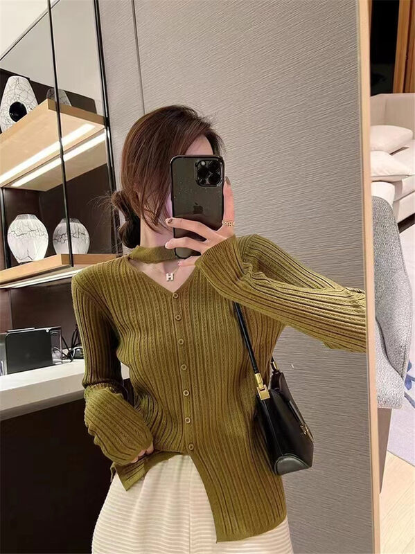 【JULIA】Halter neck V-neck solid color sweater 2150# PCZ