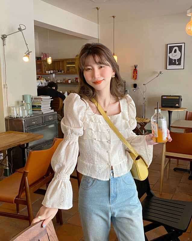 New in Autumn! [WGWE] Ruffled sweet puff sleeve square collar short shirt 2606# FHX