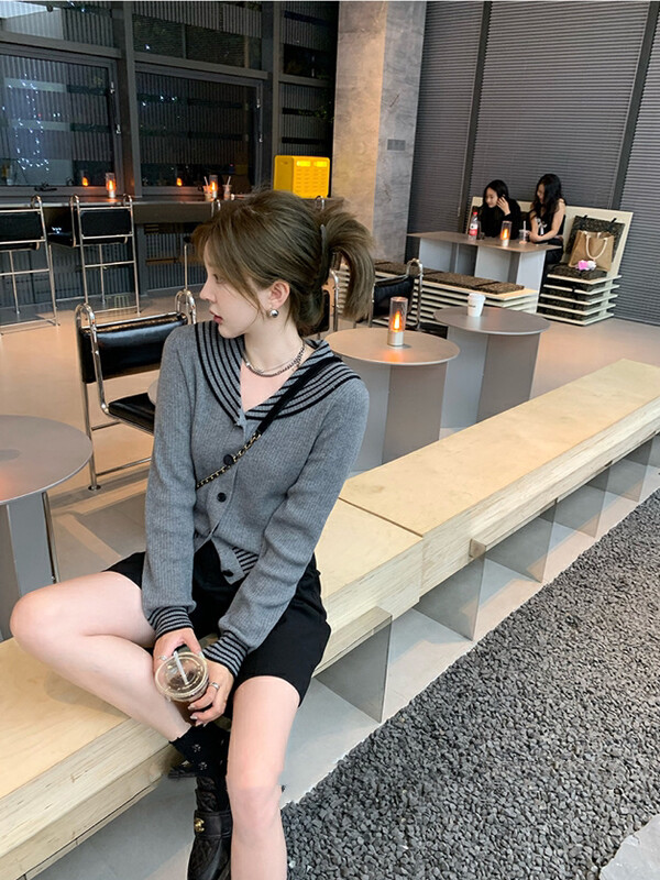 【WGWE】Color-coloured striped lapel short knitted cardigan 2906# FHX