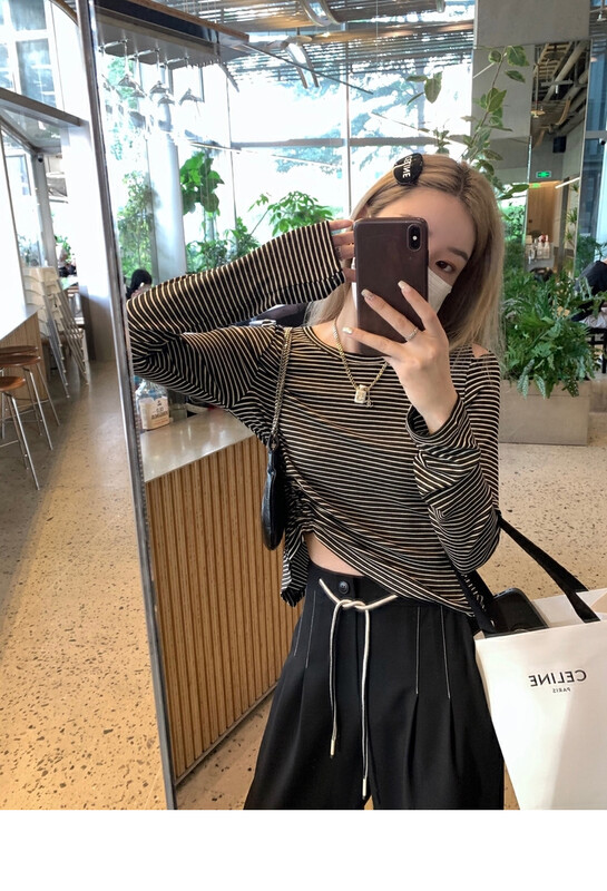 Original price 33.84! New in autumn! [WGWE] Off-the-shoulder short solid color drawstring long-sleeved T-shirt 2610# FHX