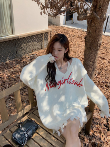Korean version of white suit women's foam milk loose large two-piece set embroidered letter sweater with camisole