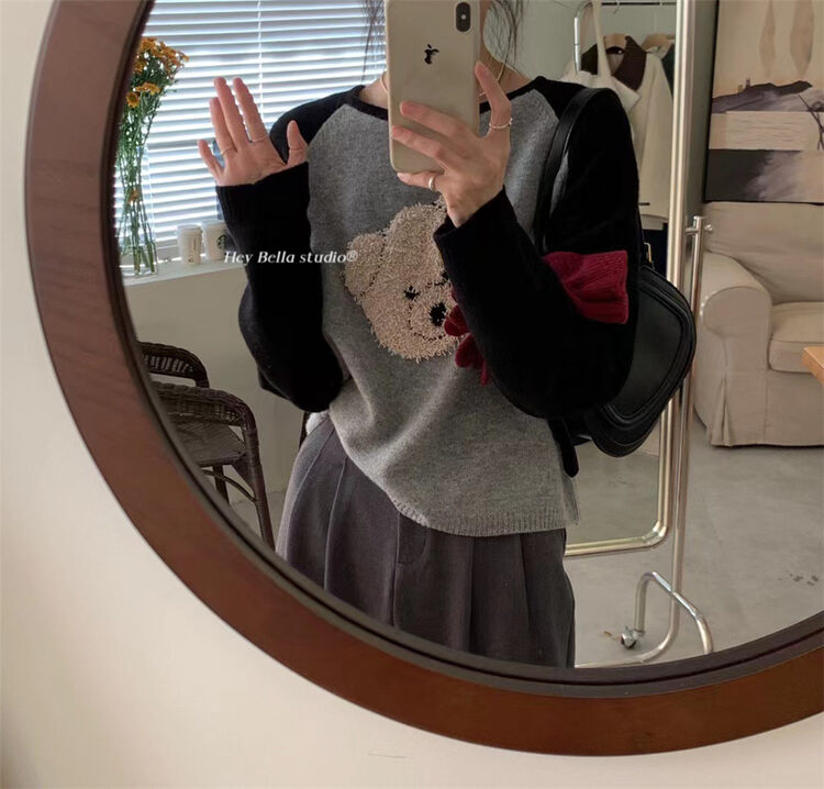 【HEY BELLA】Cute flocking cartoon raglan shoulders contrast color warm sweater B9786# L