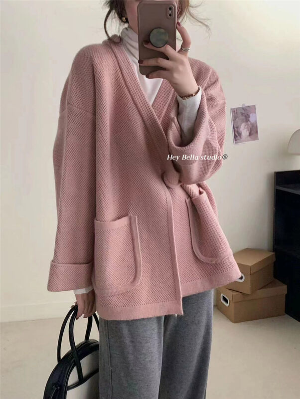 【HEY BELLA】V-neck loose dark placket comfortable warm sweater B9866# L