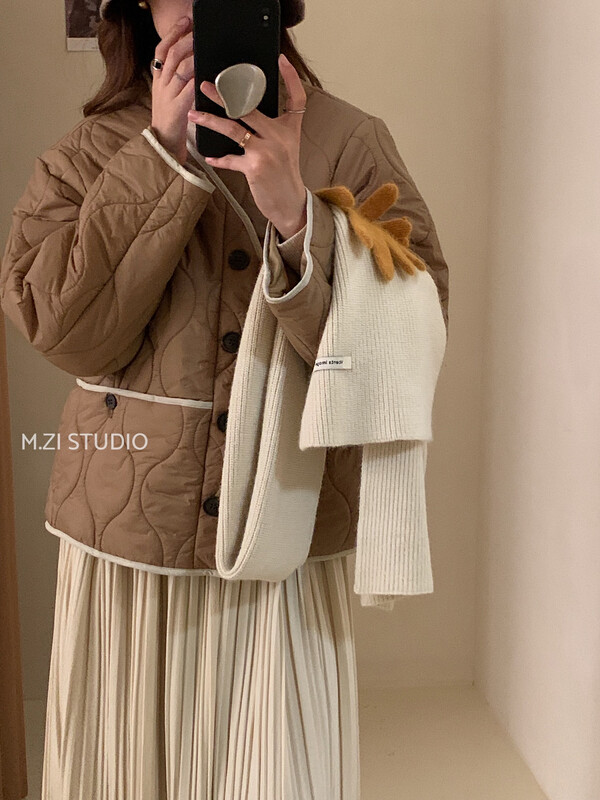 Original price 135.23! [M.ZI STUDIO] V-neck contrast color single-breasted warm padded jacket (with bib) 12131# HBX