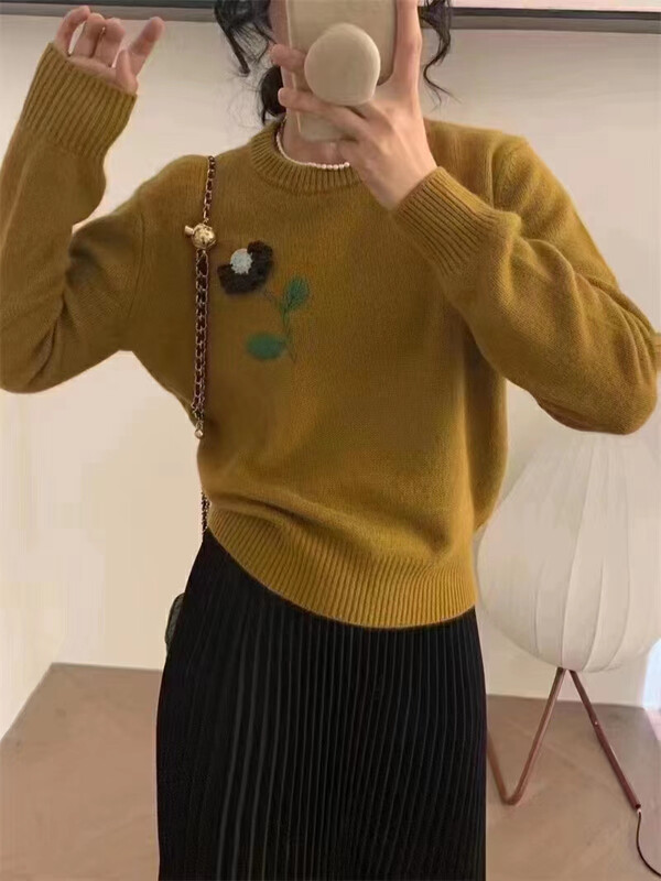 [ARE YOU] round neck three-dimensional flower pullover warm sweater 712# L