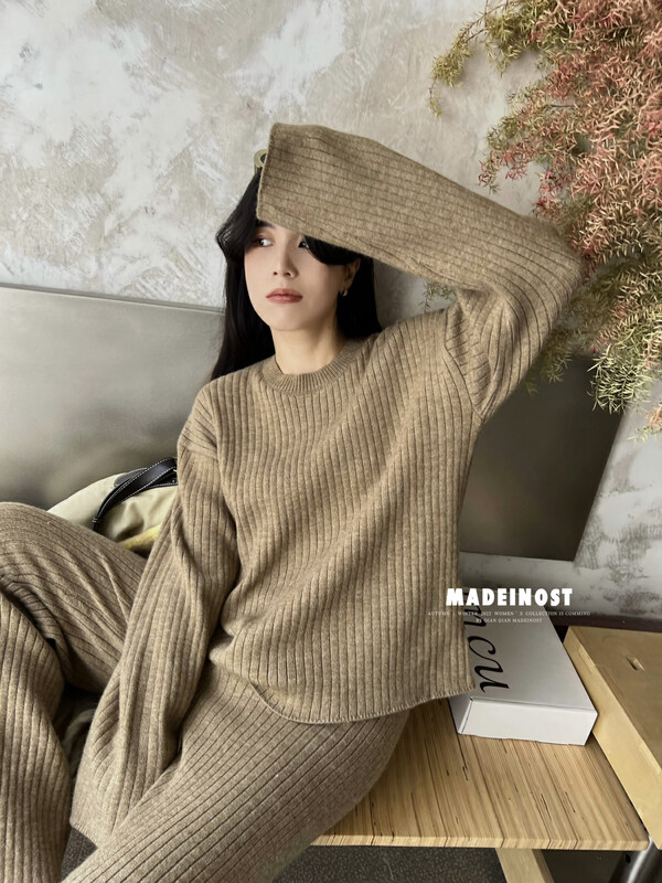 【Osha MADEINOST】Winter new pit strip round neck elastic bottoming sweater S7221