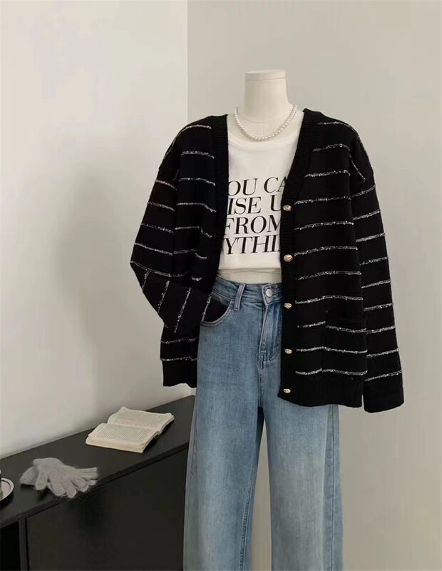 【ARE YOU】V-neck single-breasted striped comfortable and versatile warm sweater (sweater only) YS2-857# L