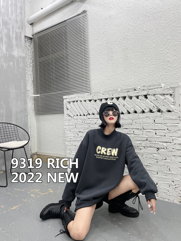 【9319】Digital printing plus velvet thick loose sweater 68005# L