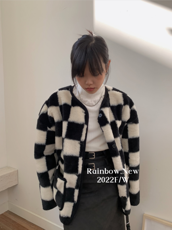 The original price is 146.51! [RAINBOW] Explosive style rich and noble daughter checkerboard short coat (fur and fur) 02131# FHX