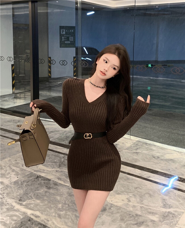 【L.L STUDIO】Spice girl slim fit hip knit v-neck dress 78531# PCZ