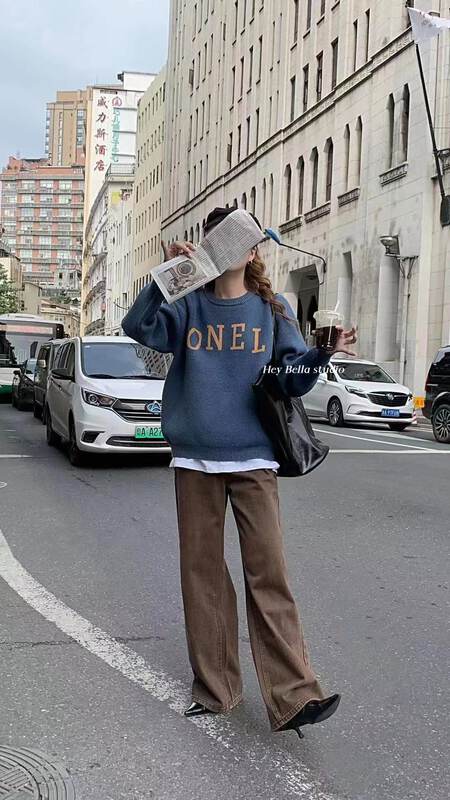 【HEY BELLA】Comfortable warm sweater with round neck color matching letters (sweater only) B9871# L