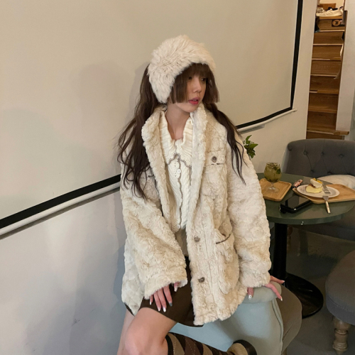 Real price real price winter thickened high-quality small furry coat for women