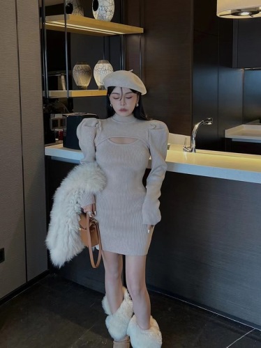 Winter new Korean version temperament thin fake two-piece design puff sleeve knitted dress bag hip skirt female