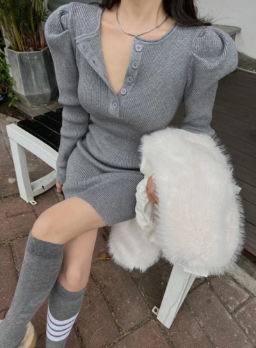 Korea  winter new temperament round neck slim fit puff sleeves hip knit dress women