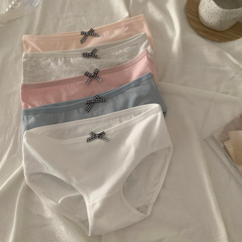 Real price real price women's underwear women's cotton crotch mid-waist women's triangle shorts girls' Japanese underwear five packs