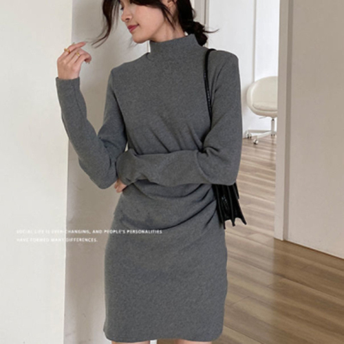 High-necked bottoming dress women's autumn and winter air folds slim waist slimming inner bag hip skirt