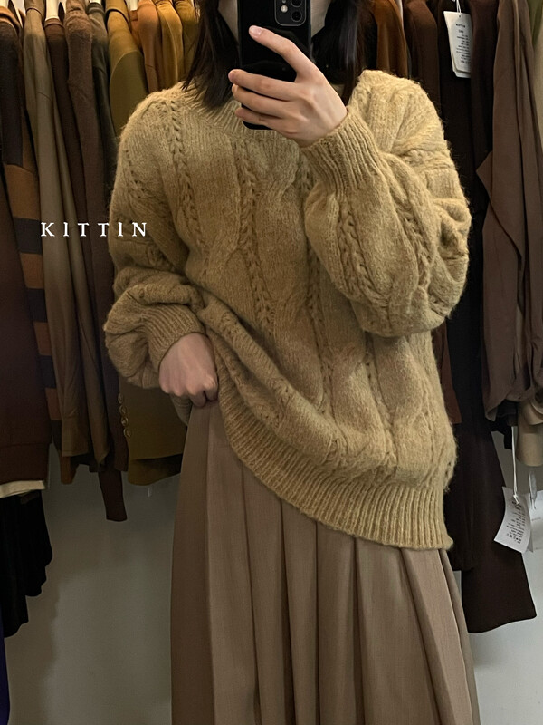 【KITTIN】Korean style small twist round neck sweater 1128FW