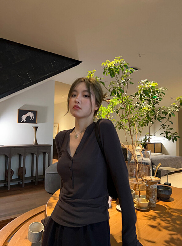 New in autumn! [WGWE] Simple solid color all-match long-sleeved T-shirt 2786# FHX