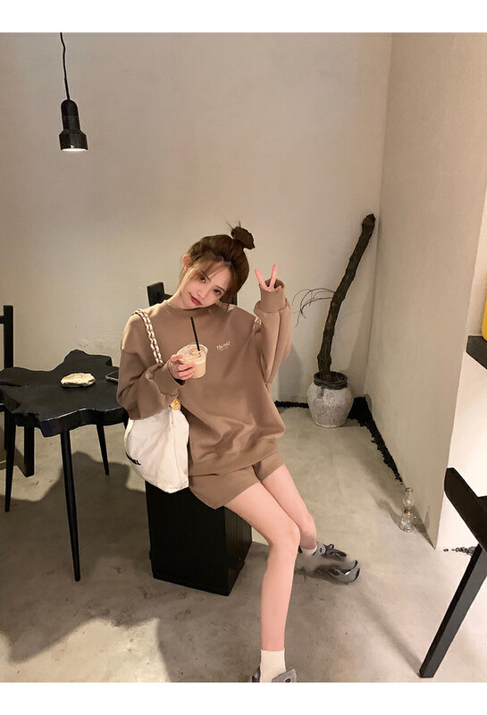 New in autumn! [WGWE] round neck letter sweater + tie casual shorts suit 2681# FHX