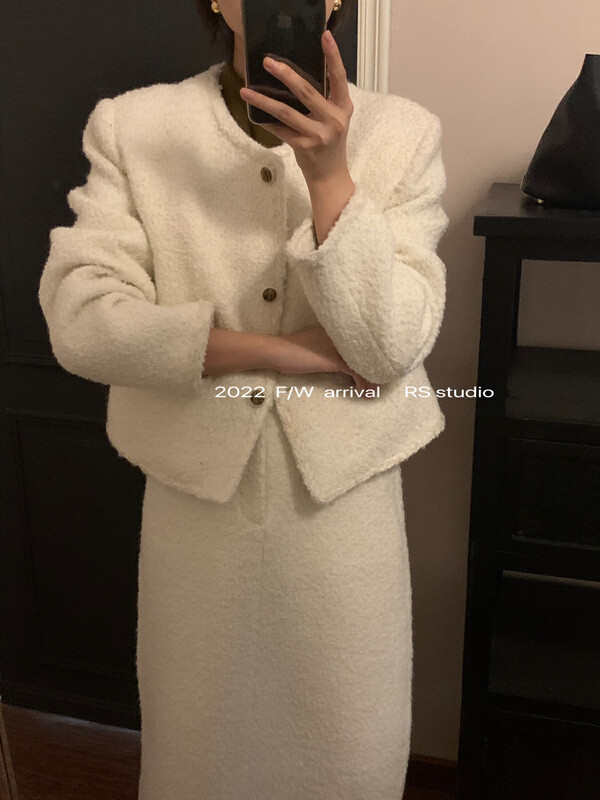 【RS】Round Neck Ribbon Xiaoxiang Down Jacket + Straight Skirt Set (Containing 90% White Duck Down) KL6035# FHX