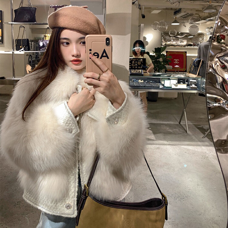 【L.L STUDIO】Xiaoxiangfeng ladies imitation fox fur warm short coat 78554# PCZ