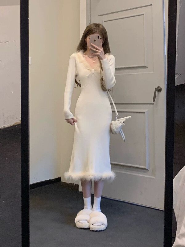 【L.L STUDIO】V-neck tassel waist waist knitted dress (without matching) 78575# PCZ