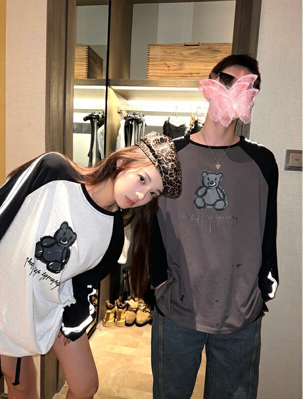 New in autumn! [WGWE] Bear Korean version loose reflective raglan shoulder hit color long-sleeved T-shirt 2749# FHX