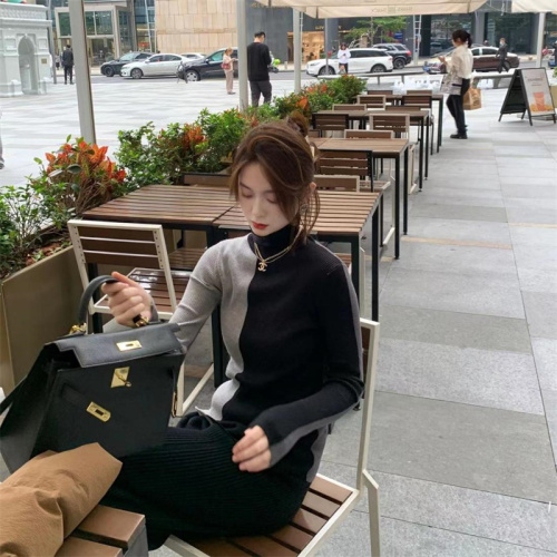 Autumn and winter all-match niche high-necked sweater women  Korean style fashion color contrast stitching slim slim long-sleeved sweater