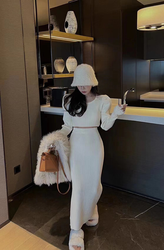 【L.L STUDIO】Korean style slim sweater + high waist bag hip skirt suit 78626# PCZ