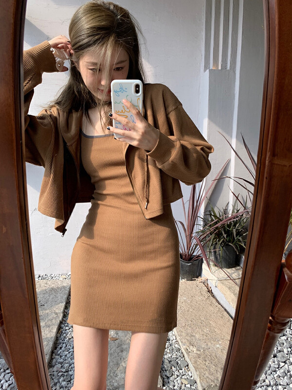 【Y.JIA】Casual all-match hooded embroidered short coat sexy color contrast suspender skirt suit 9065