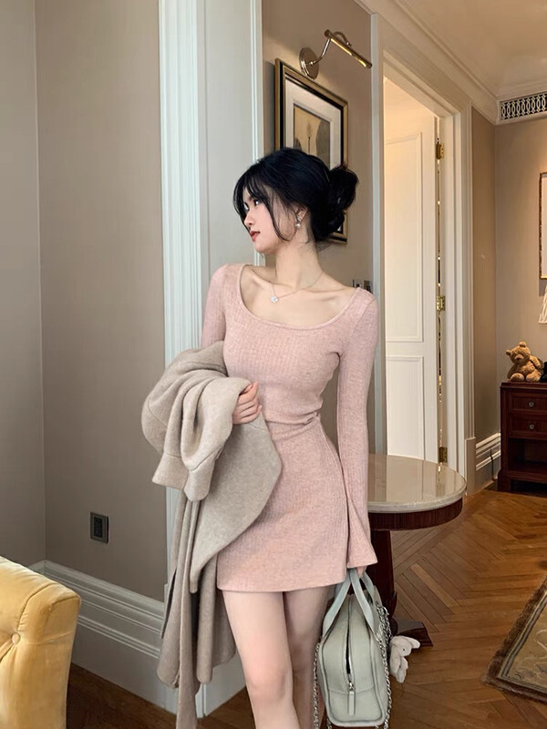 【WGWE】Square Neck Trumpet Sleeve Slim Dress 2972# FHX