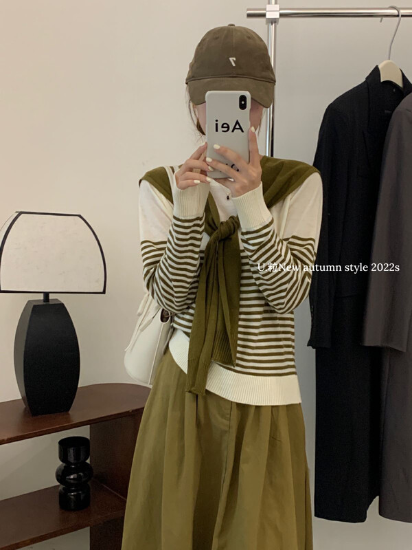 [U grain] Small fresh striped all-match sweater with shawl 5505