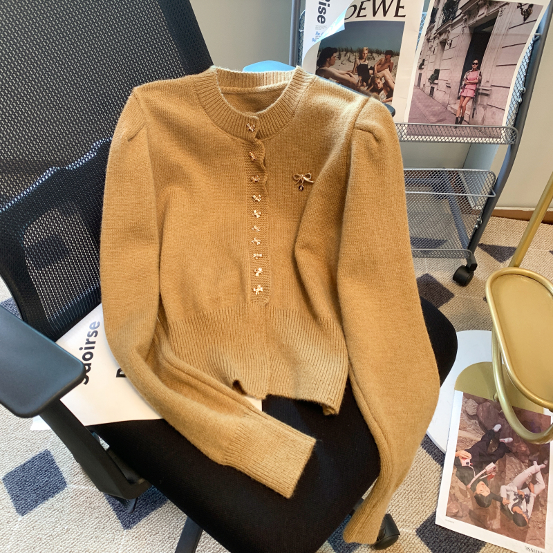 Real shot niche bow button design knitted sweater women's spring new high-end temperament round neck slim sweater