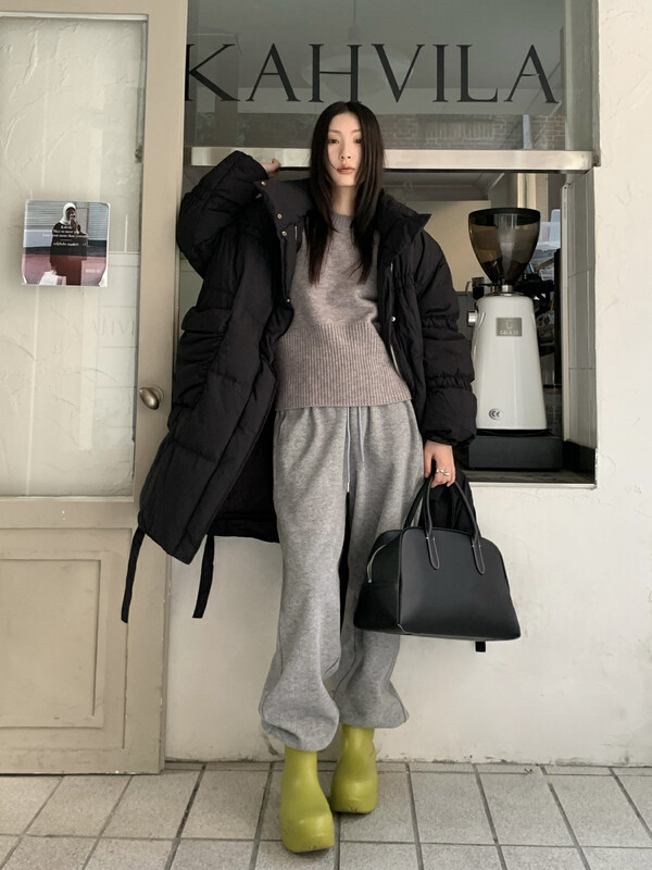 [ONIVINTAGE Ouni] streamer design down jacket 90 white duck down OYW226N6710