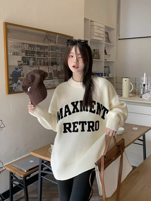 【Huaxi】Retro Embroidered Letter Warm Sweater 1037# PCZ