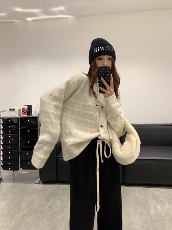 Original price 104.99! 【VANESSA】Korean solid color twist-breasted warm sweater 8960# OZQ