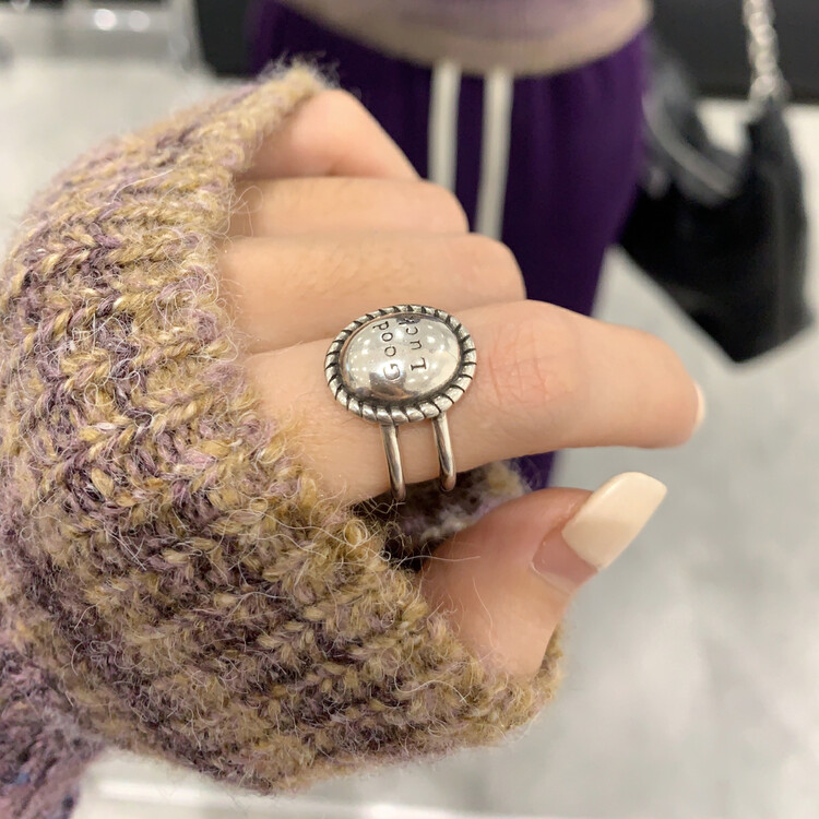 [VANESSA] High-end niche retro ring (with random box) 8896# OZQ