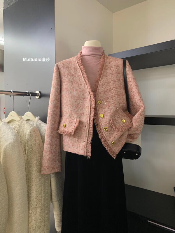 【MSTUDIO Mansha】V-neck small scented short coat (including 90% white duck down) C1208# HBX