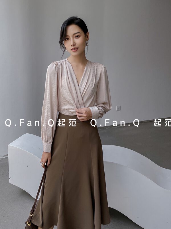 [Qifan] Fashion V-neck comfortable shirt 7593# XBL
