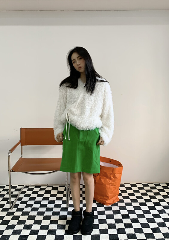 Original price 89.11! [ONIVINTAGE Ouni] simple and versatile fashion skirt OZ218D4316