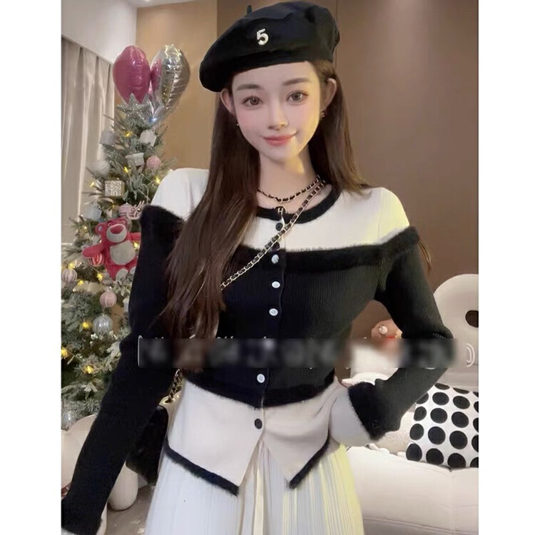 【X·H STUDIO】Slim-fit thickened color-blocking festive Christmas and New Year atmosphere sweater 3517# OZQ