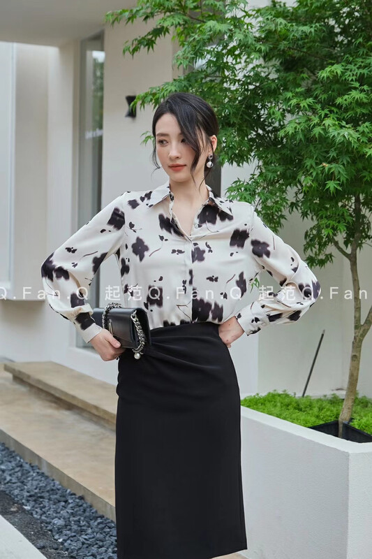 New in early autumn! [Qi Fan] chiffon forging surface characteristic blooming flower shirt 80173# JHY