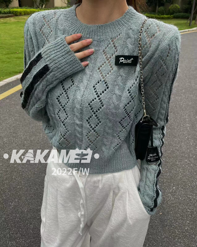 [KAKAMEE] Autumn American retro style hollow stitching short sweater women's high-quality sweater 1867